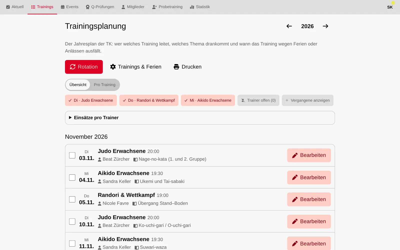 Jahresplan mit Trainern, Themen und Ferien